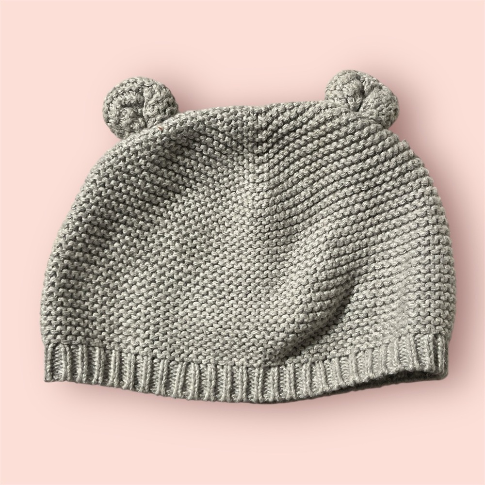GAP Gray Knit Bear Hat